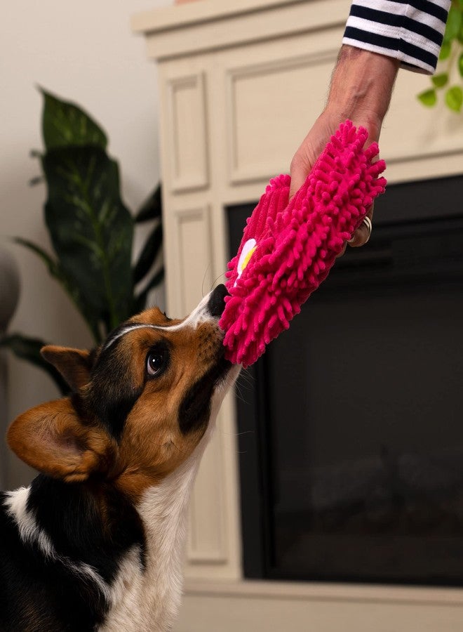 جو دوج لعبة الكلاب القطيفة من جو دوغ بلاي كلين جيرمز، تصدر صوتاً عند الضغط عليها، مزودة بزيوت عطرية مزيلة للروائح، وتقنية حماية من المضغ - لون وردي، حجم كبير - Image 3